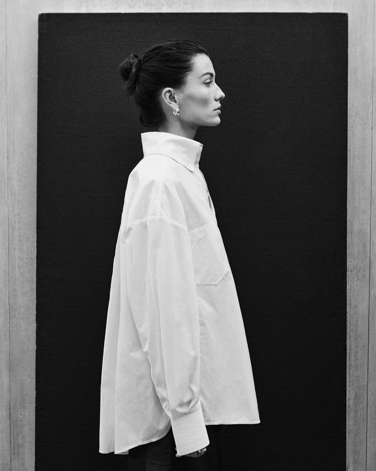 How to Style an Oversized White Shirt