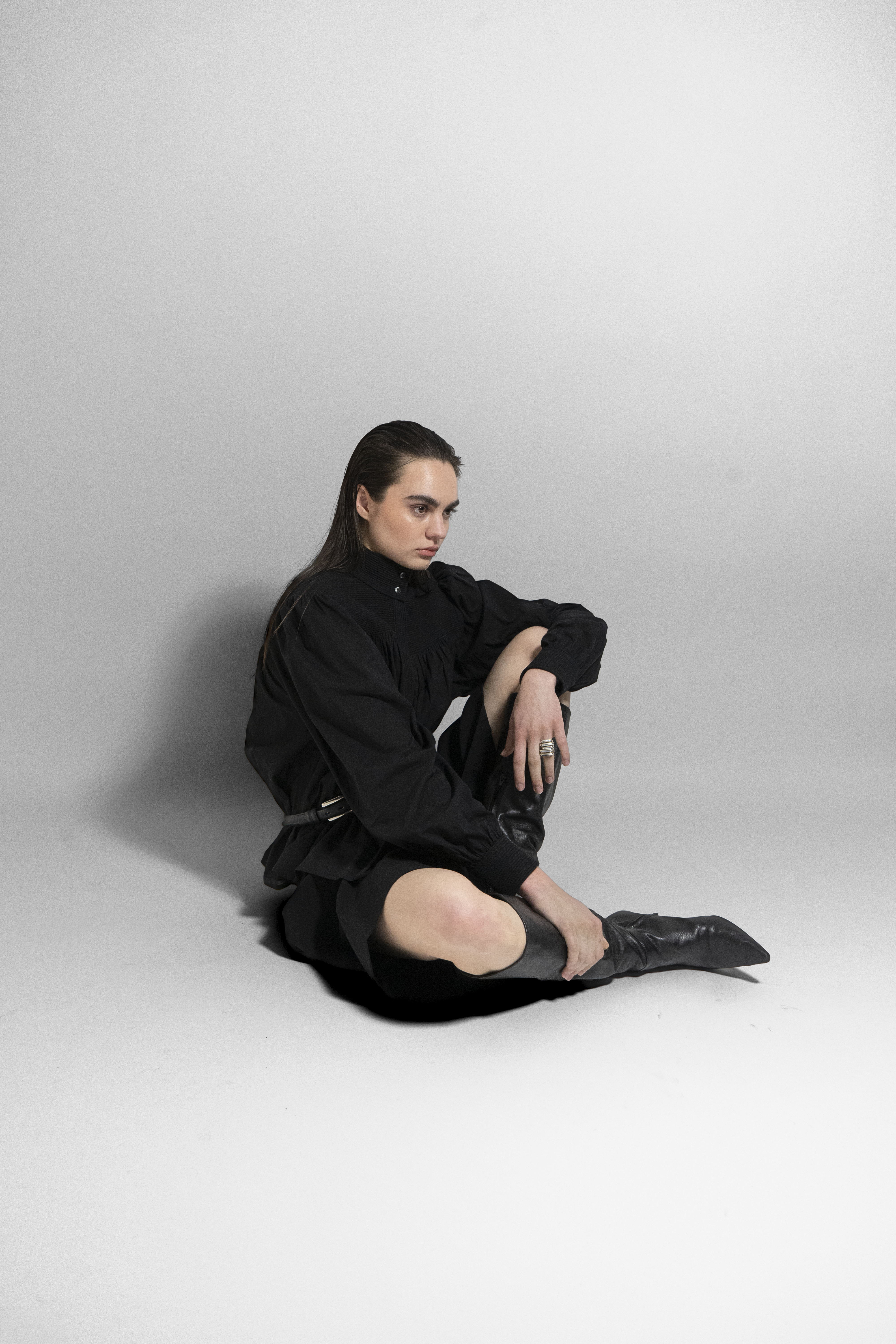 The Aymone Studio Oversized Cotton Poplin Shirt: Ultimate Guide to Architectural Elegance